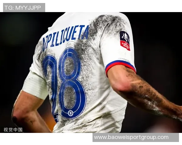 恩里克高度认可马尤卢表现巴黎俱乐部已启动续约谈判